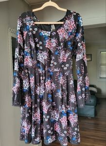 Torrid Black Floral size 18 Bell Sleeve Babydoll dress